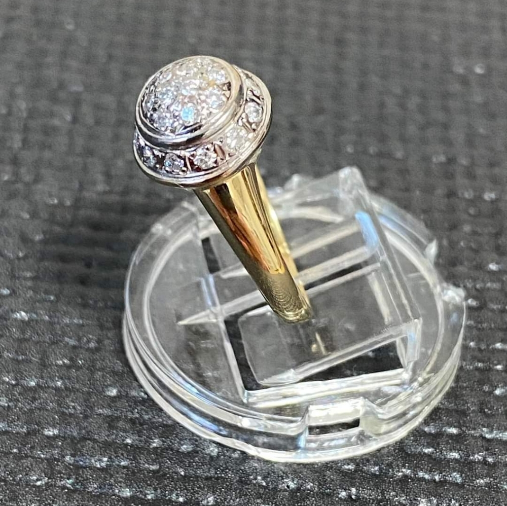 18k YG Dianind Ring